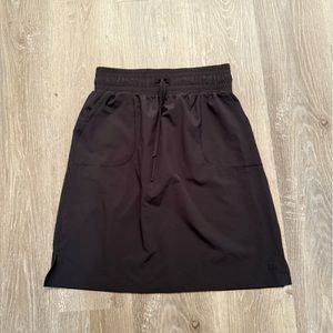Albion Black Skirt NWOT